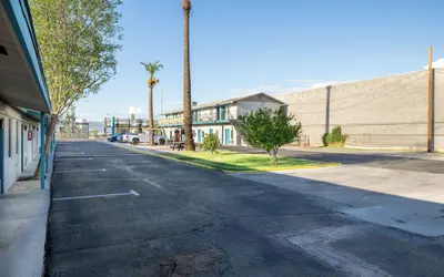 Motel 7 By Oyo Near Phoenix Airport