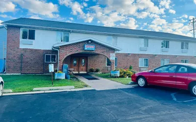 Villa Inn Motel Near Hwy 12 WI Capital O