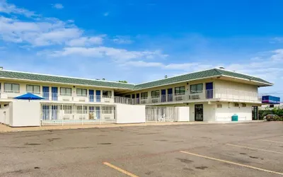 AVERA SUITES