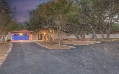 Whitewater River House - Game Room, Firepit, Walking Distance to Whitewater Amphitheater!