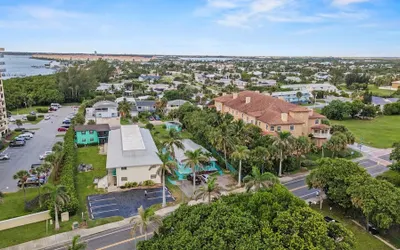 Ocean Drive Villas- Unit A