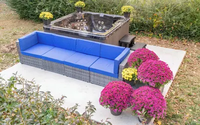 King Beds Hot Tub Arcade Grill & Firepit
