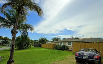 TriLuxe Inn & Studios