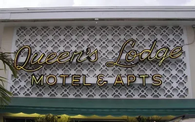 Queens Lodge Motel
