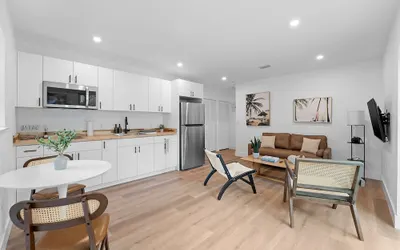 921 Apartment 1 in Fort Lauderdale