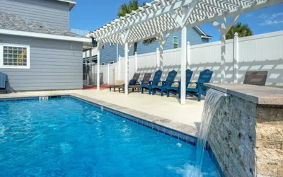 Sleeps 16 w/ Pool + Minutes to Beach Costa Bahia - 2 Condos