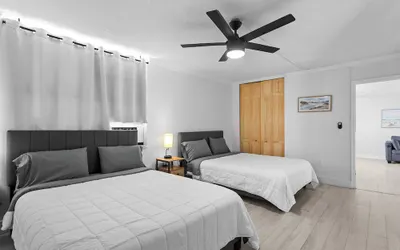 Bay Harbor Sunset Apt 5A