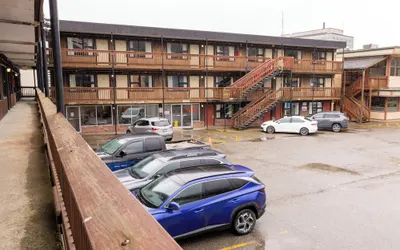 The Driftwood Lodge