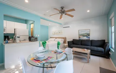 Casa Del Mar Deluxe Studio 2