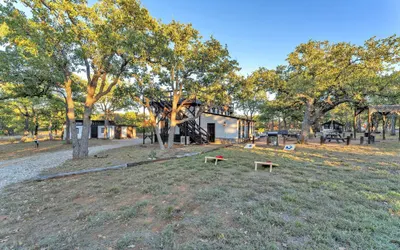 Sangiovese: Pet-friendly, Hot-tub, 10-min to Downtown!