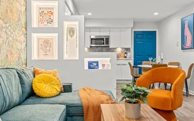 Stylish 1BR/2BA Near Liberty Bell