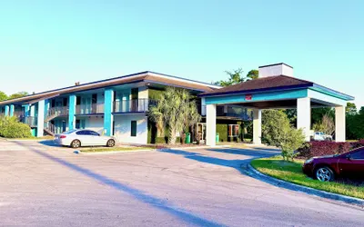 Eglin Extended Stay Hotel, a Howard Johnson by Wyndham