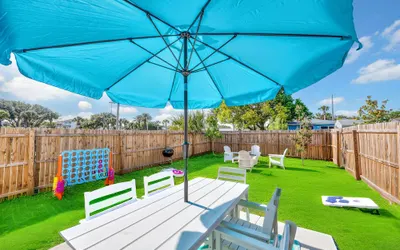 Luxury Beach Home Sauna Cold Plunge E-bikes