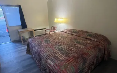 Relax Inn