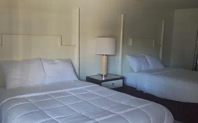 Super Inn Motel