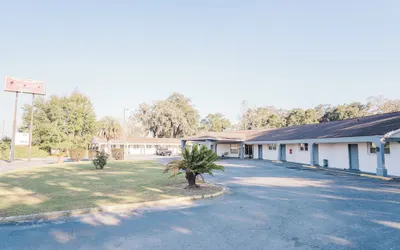 Thunderbird Inn