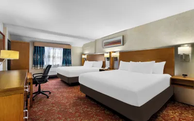 Hiltop Hotel