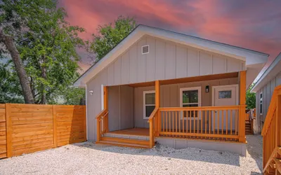 Your Amazing 3br/2ba Downtown Delight!