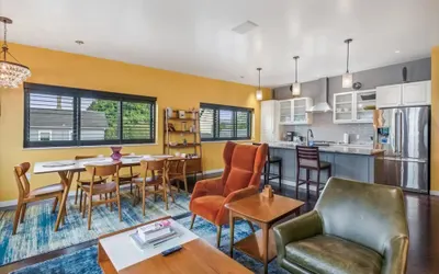 Meadowlark Suite - 201 2b1b