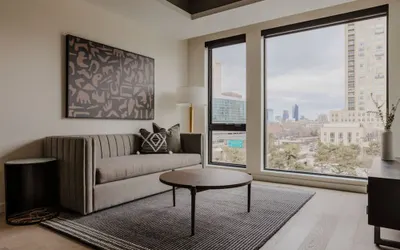 Sosuite One Bed Apt Plus w Rooftop, Gym, Laundry