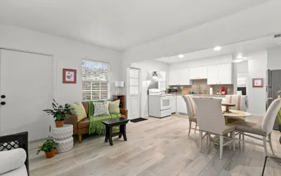 NEW Bayside Escape Cozy Hideaway Near Bayshore
