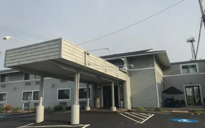 Superior & Sage Hotel