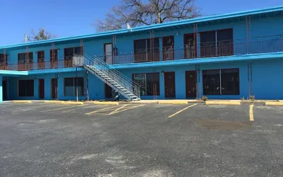 Sundown Inn