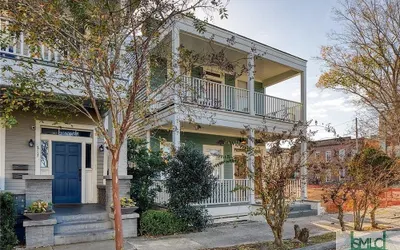Stylish 1900s Renovated Apartments