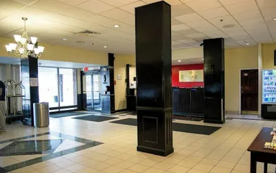Albany Plaza Hotel