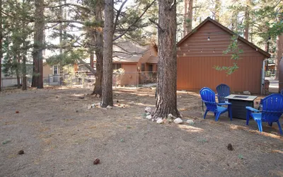 Cozy Knight Cabin