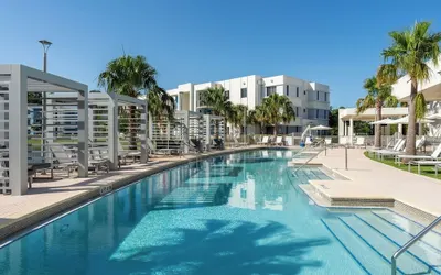 Daytona 2BR Getaway Parking Family & Pet-friendly