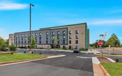 Echo Suites Sterling