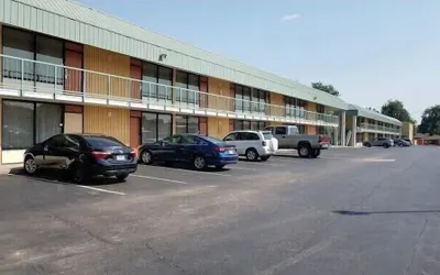 Executive Inn - Lawton