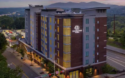 DoubleTree by Hilton Asheville Downtown