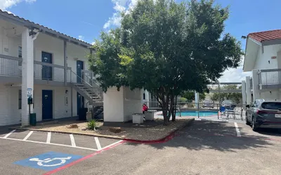 Studio 6 Suites Euless, Tx – Dfw West