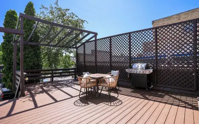 Love Mi Getaway Loft with Deck 110