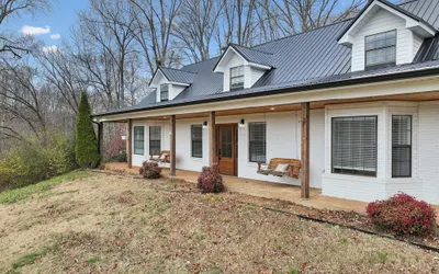 Fox Haven Retreat-modern Cabin-acres of Priv Land