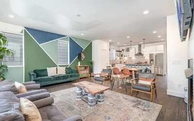 Verde Heights-sleeps 12-in Cumberland Heights