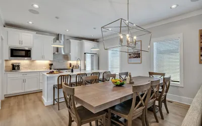 Soprano-private Rooftop-gr8 Walking Location