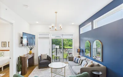 Gallatin Retreat-private Balcony-in East Nashville