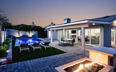 Desert Daze - Sparkling Pool - Mins to Old Town