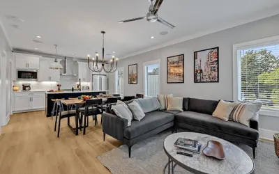 Tenor - Private Rooftop - 8 Mins to Broadway