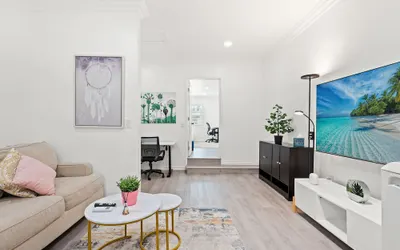 Spacious Bright Home Fully Equipped
