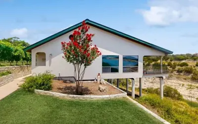 Vineyard Haus