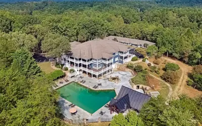 Whitepath Lodge And Resort