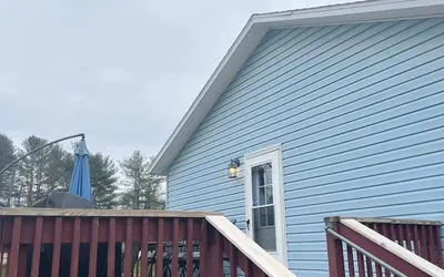 Blue Heron Cottage With Game Room, Deck & Hot Tub