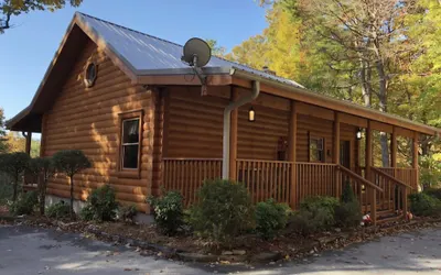 Falcon Crest 1 Bedroom Cabin