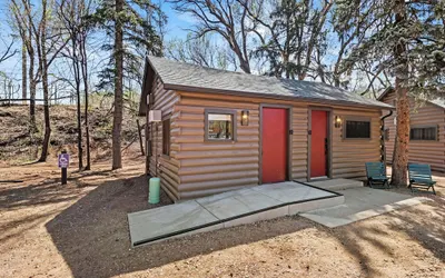 Timber Lodge Cabin 9