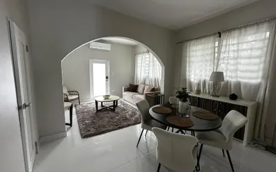 Breathtaking 2-Br Beachside Apartment