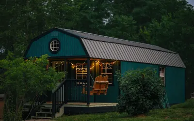 Farm Stay Hot tub Pond Nature Views Near Dwntwn